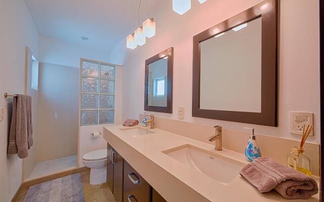 Walk to Cabo Bella beach 3BR Gem: Casa Angelina