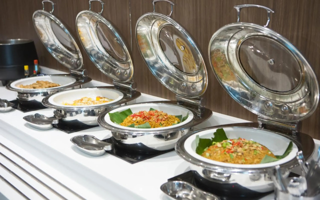 Holiday Inn Express Jakarta International Expo by IHG