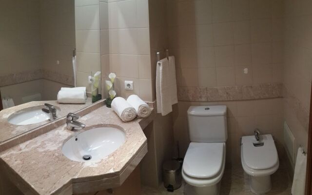 Jasmineiro Palms Palace Apartment