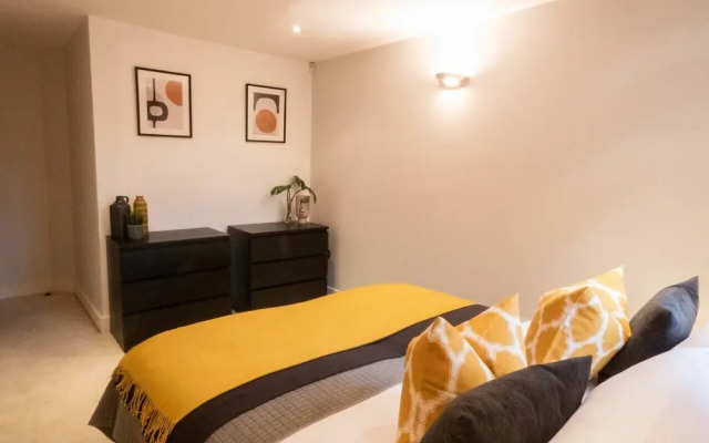 Modern Luxury 2 Bed Apartment