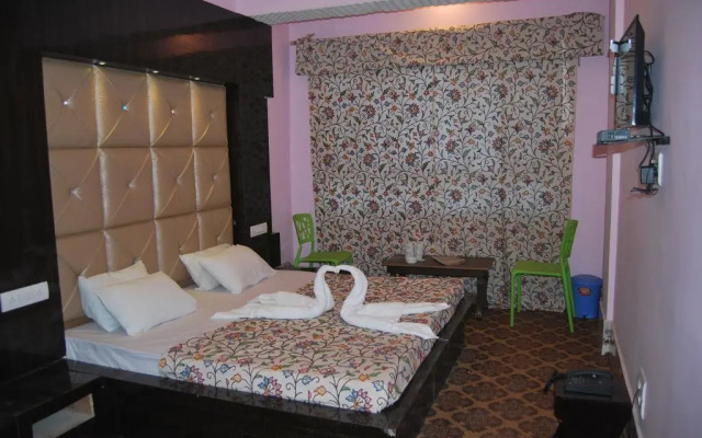 OYO 70586 Hotel Sobo Central