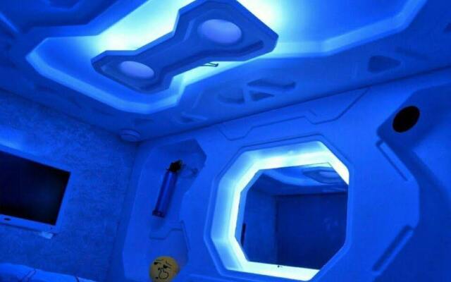 Intercity Capsule Youth Hostel Temple