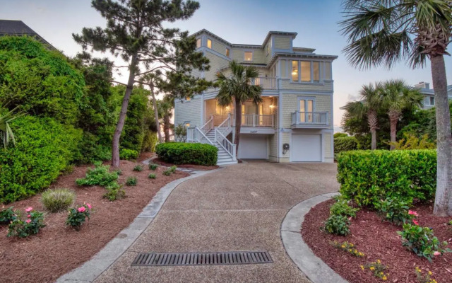 Sea Tranquility by Sea Scape Properties