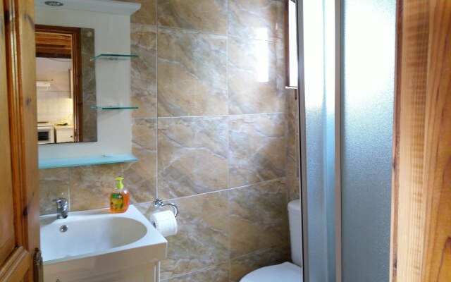 Amaranthos Skiathos View
