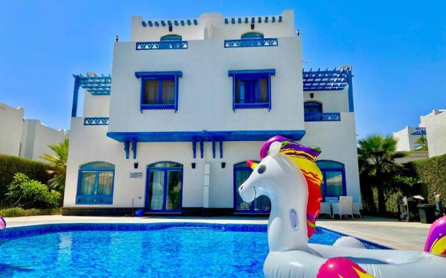 Luxury Villa with pool in Hurghada