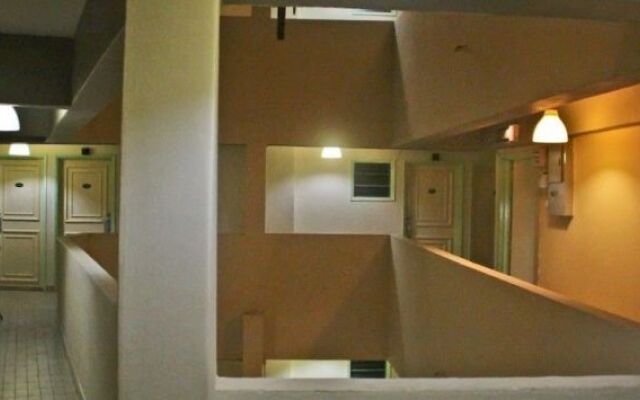 Macktz Comfort Inn - Masjid India
