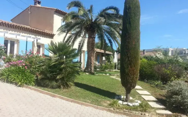 Le Mas des Merles
