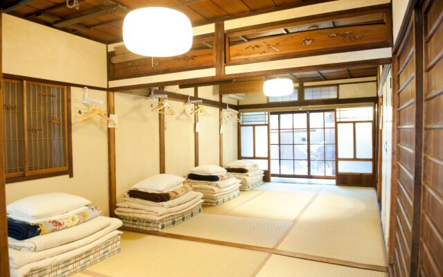 Osaka Guesthouse Midoriya - Hostel