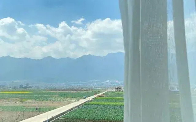 Sanqiu Country House in Dali