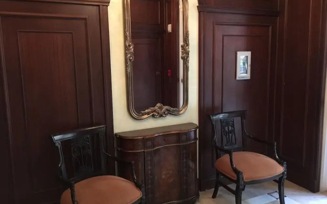 LYX Suites at Merrick Park in Coral Gables