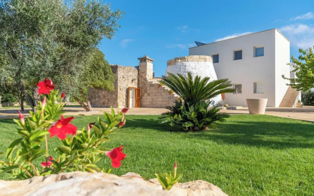 Trullo Meraviglia With Garden And Pool