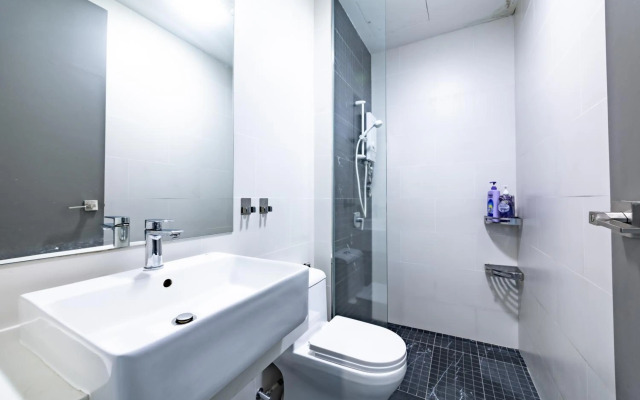 13a-Georgetown Beacon Executive Suites #Infinity Pool