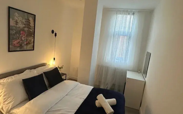 The Retro Suite With Wii Games and Entertainment