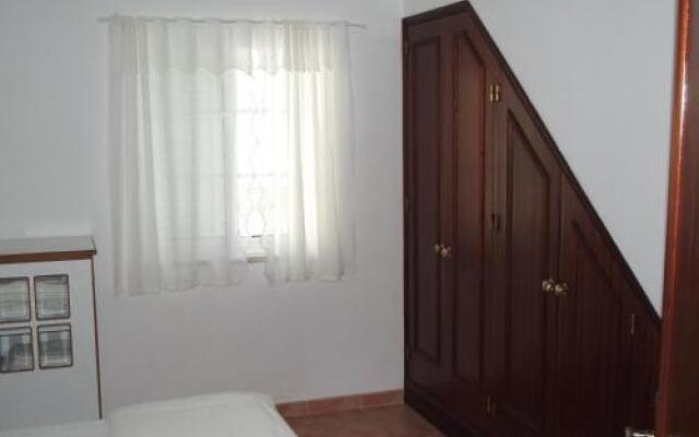 Family Floripes House