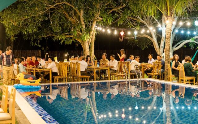 Hoi An SeaBreeze Village Resort