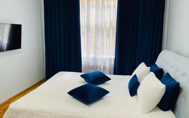 Centr Opera House 2 rooms