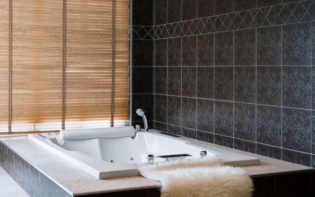 Stunning Luxury Golf and Pool Villas