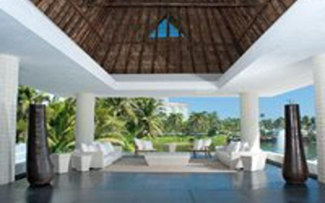 The Grand Mayan Acapulco