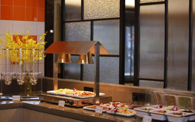 Zhanghe Hotel (Xi 'an Jingwei Industrial Park Store)