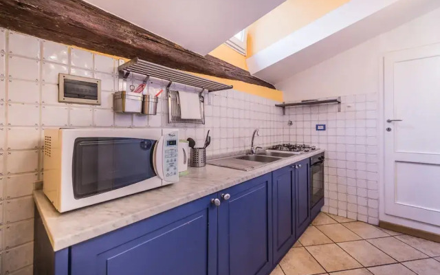 Stunning 2BD Apt 7min Walk to Duomo