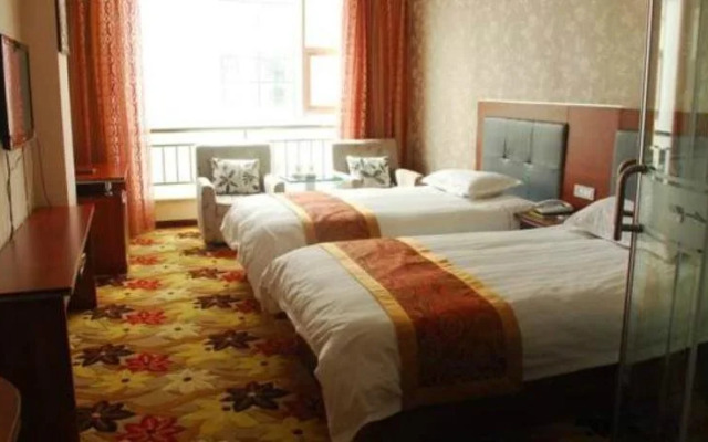 6+1 Business Hotel