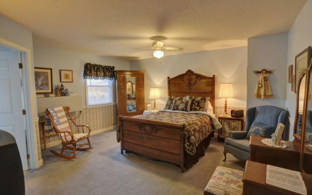 Blue Mountain Mist Country Inn & Spa
