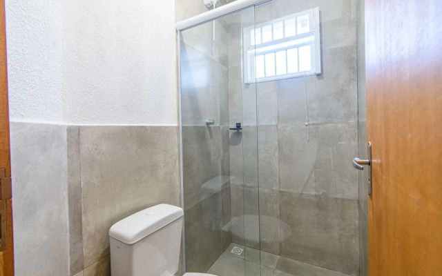 Apartamento novo com piscina, condomínio Ubatuba