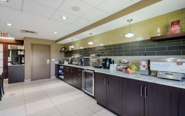 Best Western Plus Red Deer Inn & Suites