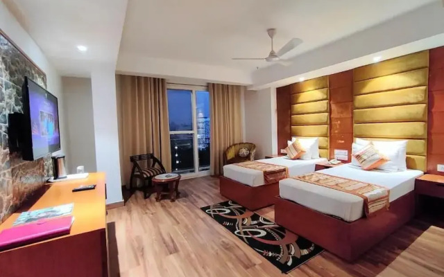 The Angel Hotel And Suites