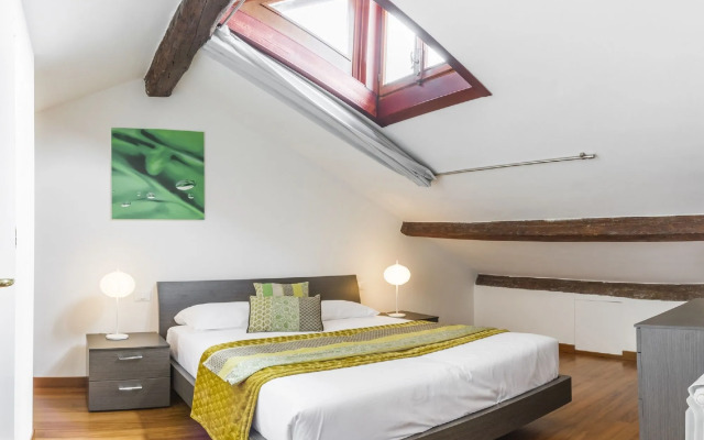 Canal View Apartment