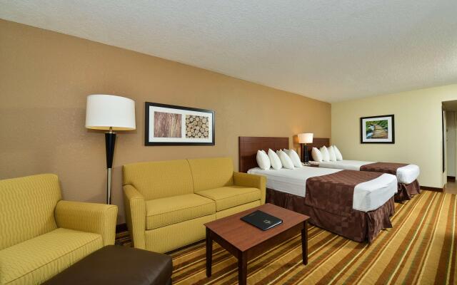 Rock Island Inn & Suites Marshalltown