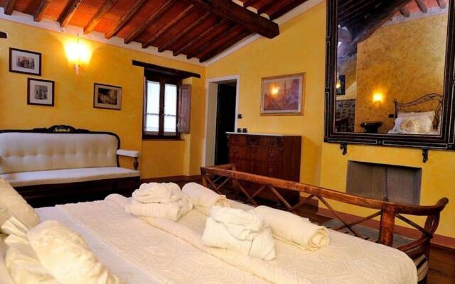 Tuscan Villa With Sauna