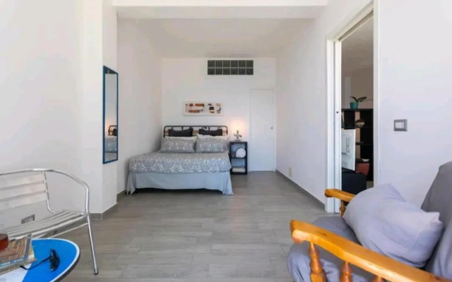 Villa's apartment on the beach, swimming pool A/C