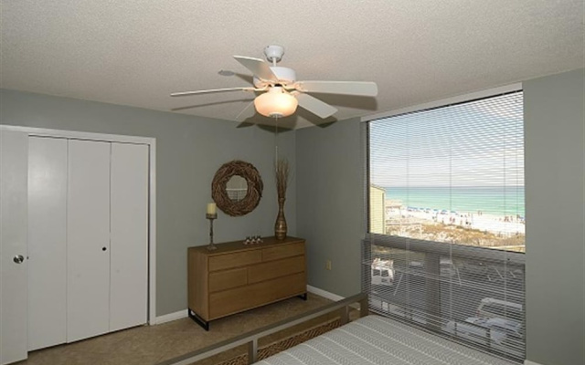 Shoreline Towers 1046 3 Bedroom Condo