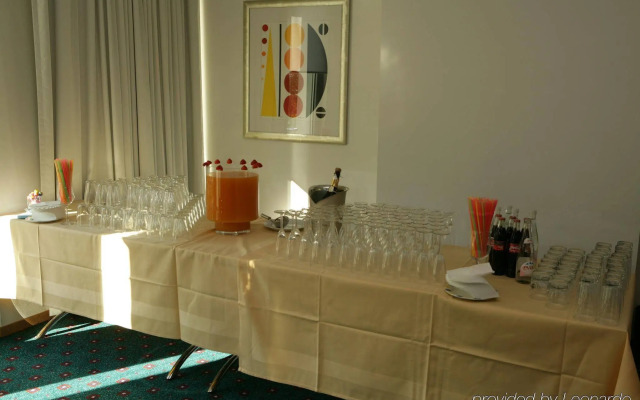 Holiday Inn Express Geneva Airport by IHG