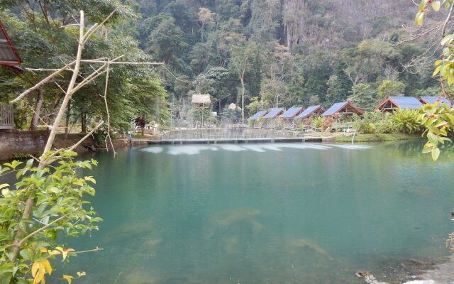 Vang Vieng Camellia Hotel