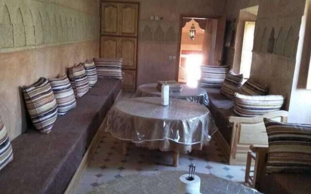 Gite Paradis d'Ait Bouguemez - Hostel