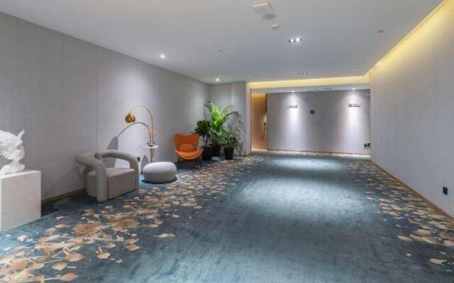 Apex Hotel