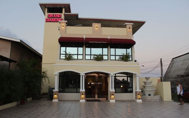 Grand Diamond Hotel Suites Trinidad