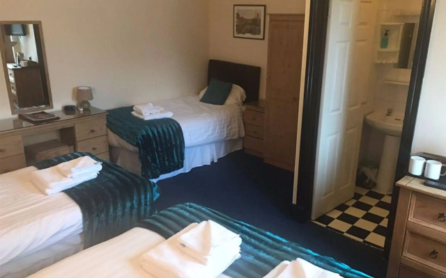 County Hotel