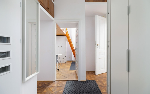 Podwale Apartment UJ Cracow by Renters