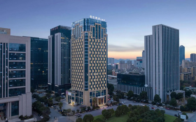 Weifeng GC Hotel (Zhuji Xiongfeng Yongli Commercial Plaza)