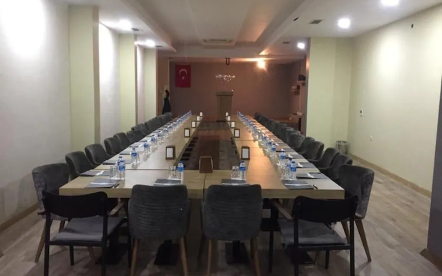 Nehir Hotel Kesan