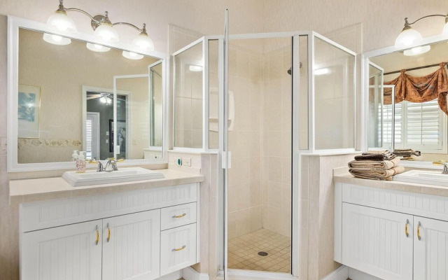 Tuscan Sun by Teeming Vacation Rentals