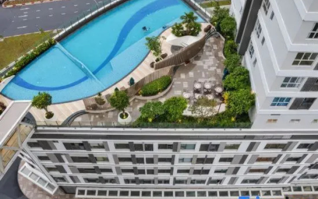 Sunrise City - Lotte Mart Distrist 7