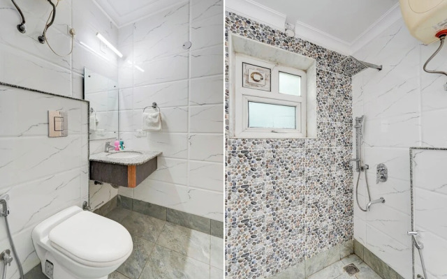 Madstays Hotel - Medicity Near Medanta Hospital