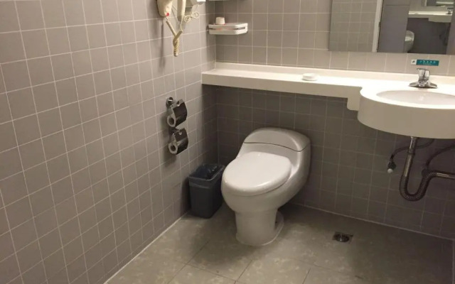 Jinjiang Inn Style (Shanghai Pudong Airport Town)