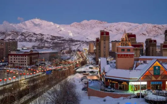 Altay Jialeli Hotel (Altay Museum Sigou Liufang City) – Outside – Altay