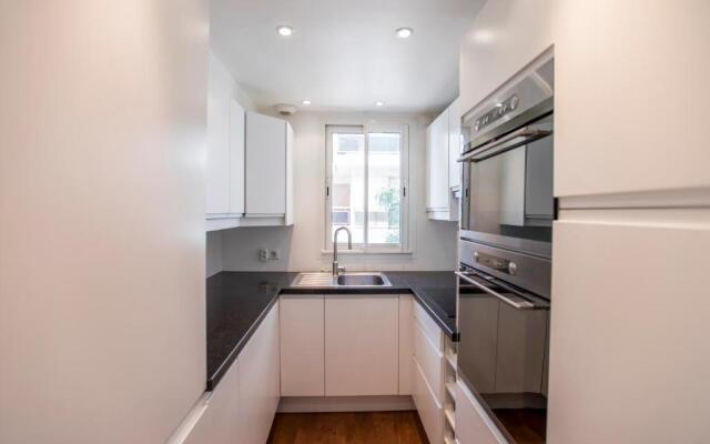 Imperial Apartment by Connexion