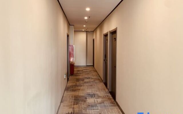 Yiju Hotel (Shijiazhuang Zhonghua North Street Branch)